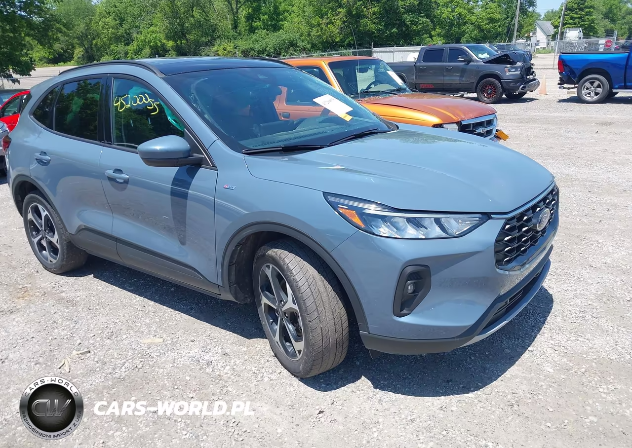 2025 Ford Escape St-Line Select – zdjęcie 1 z 16