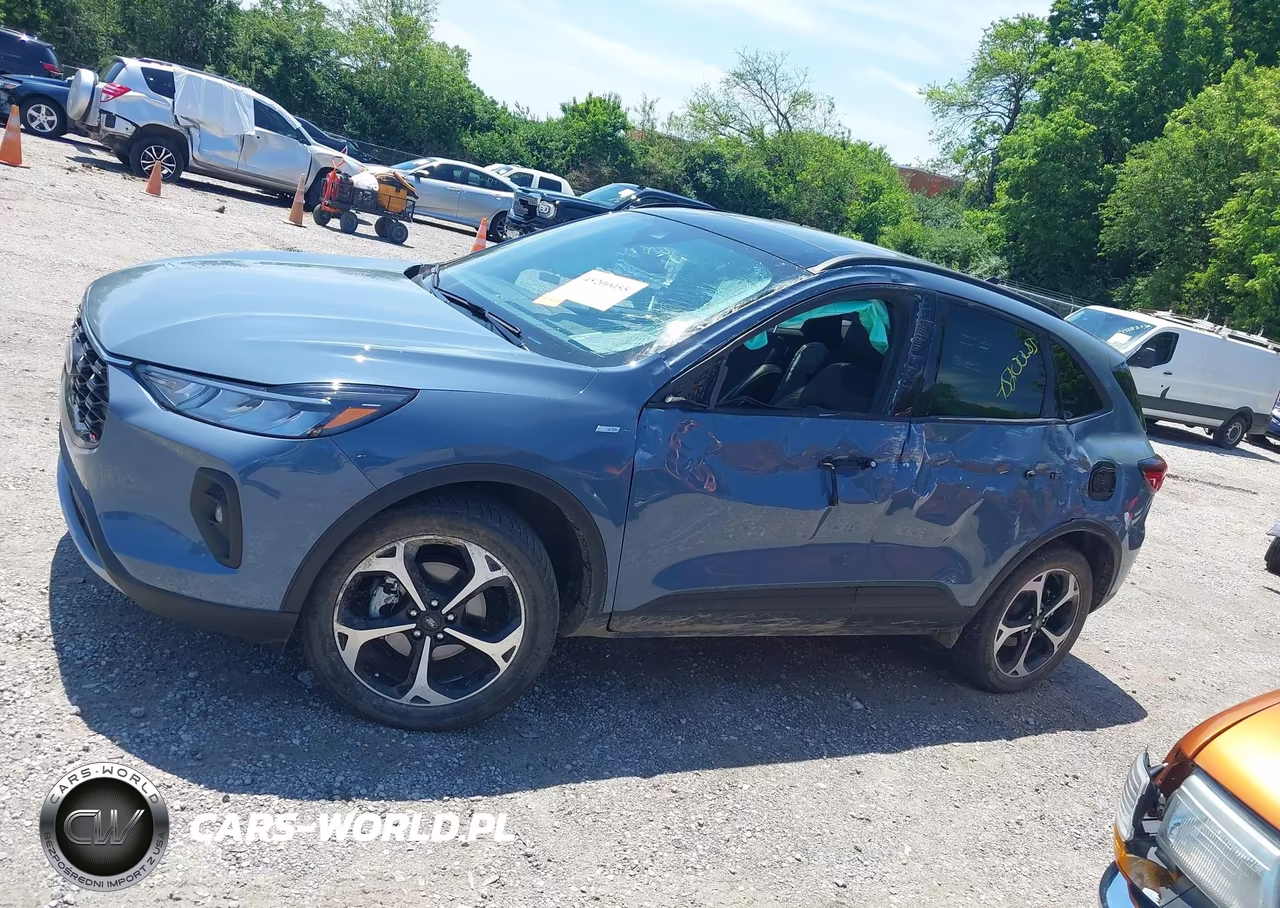 2025 Ford Escape St-Line Select VIN:1FMCU9NA4SUA73063 - 14