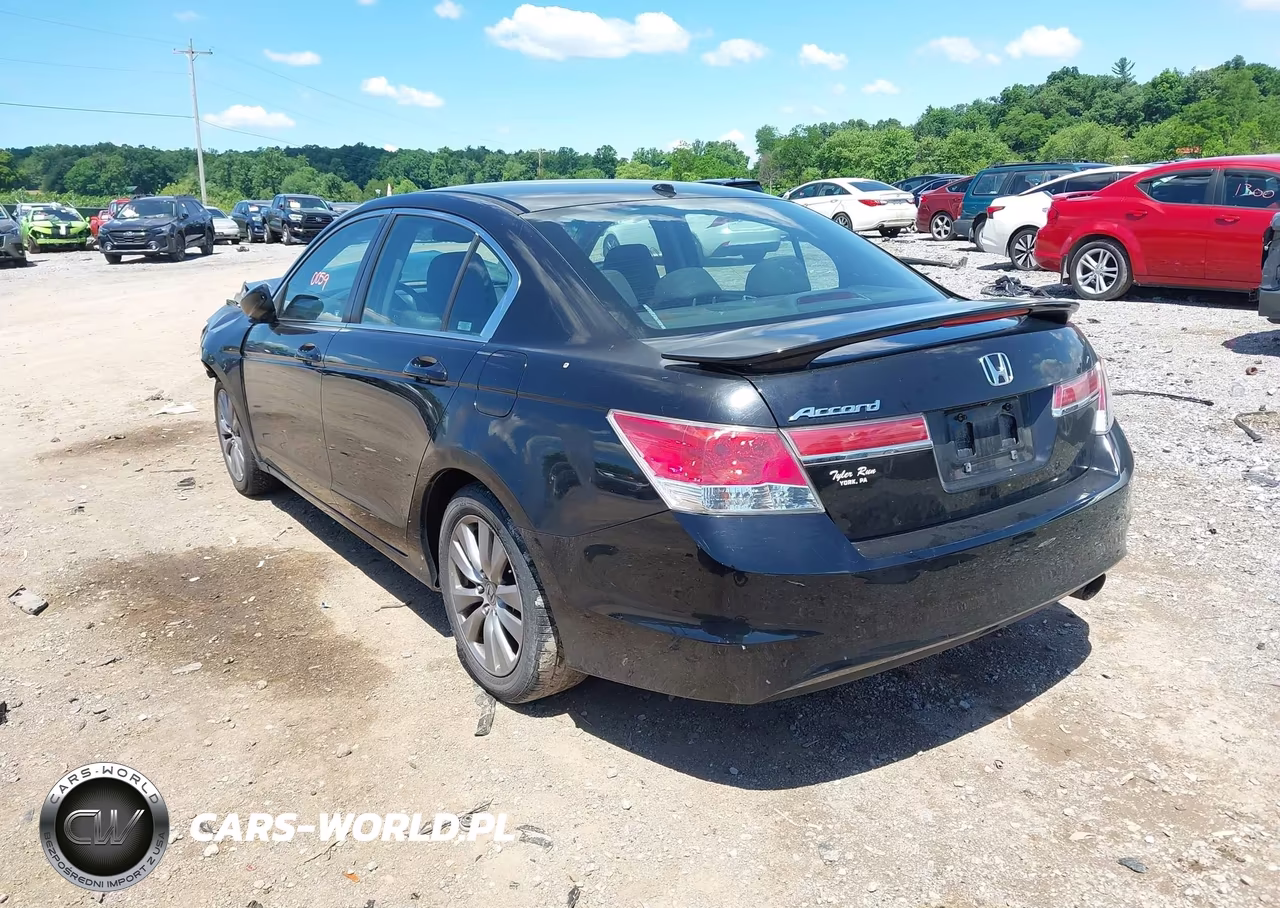 2011 Honda Accord 2.4 Ex-L VIN:1HGCP2F83BA123582 - 3