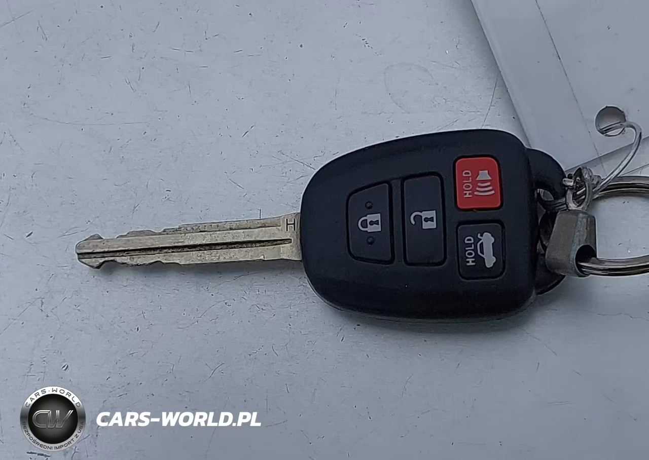 2018 Toyota Corolla Le VIN:2T1BURHE0JC067500 - 11