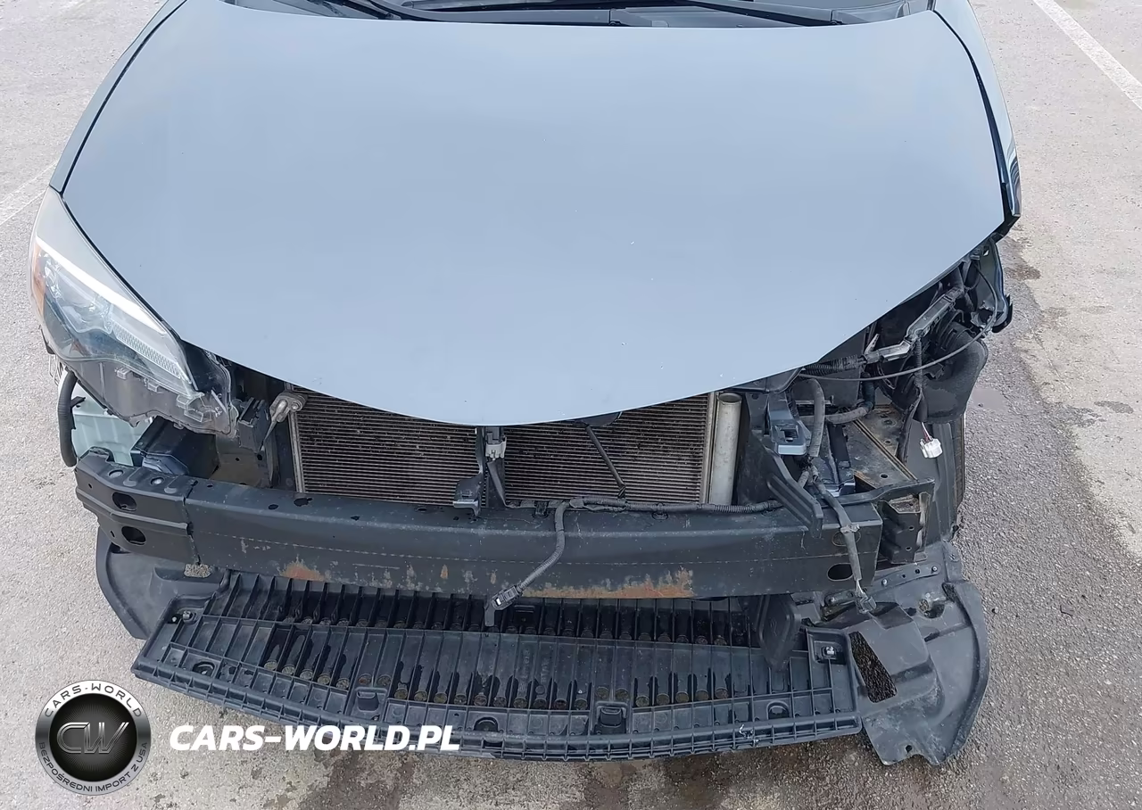 2018 Toyota Corolla Le VIN:2T1BURHE0JC067500 - 6