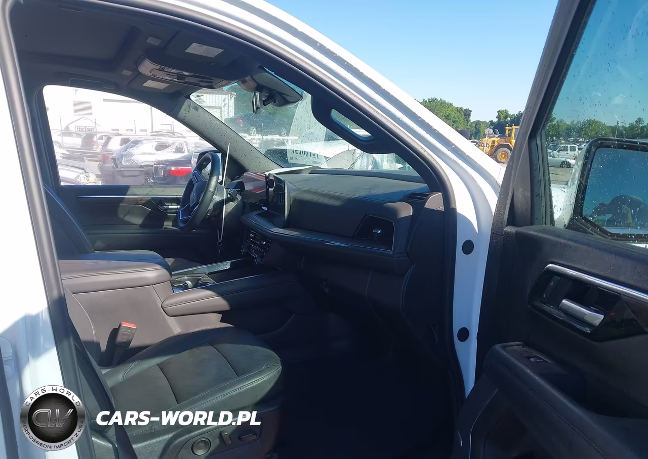 2025 Chevrolet Tahoe 4Wd Lt VIN:1GNS6NRD9SR214369 - 5