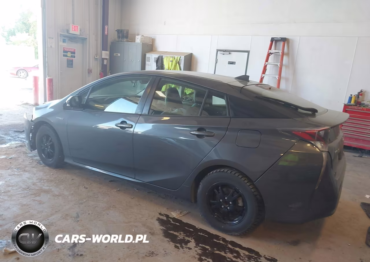 2016 Toyota Prius Three VIN:JTDKARFU3G3516656 - 3