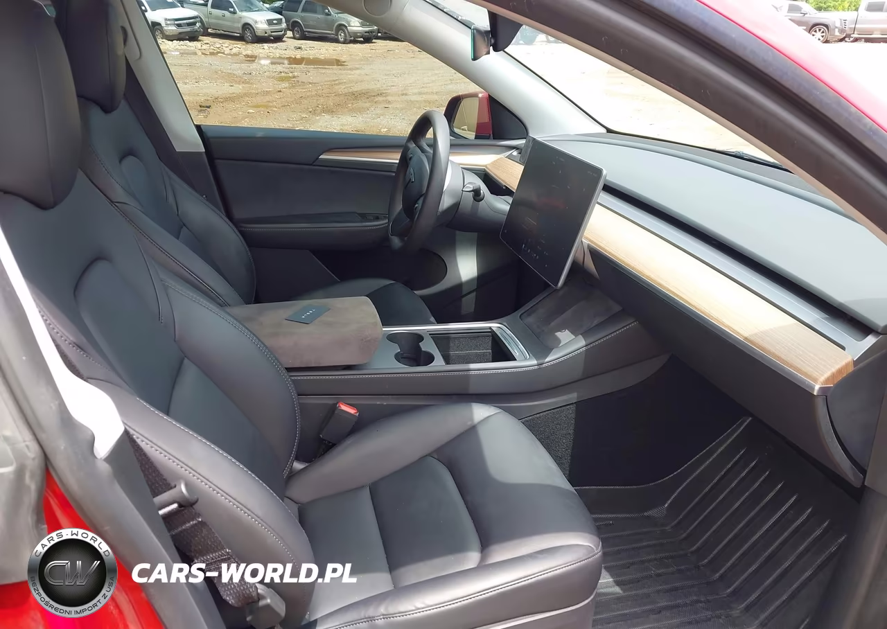 2023 Tesla Model Y Performance Dual Motor All-Wheel Drive VIN:7SAYGDEFXPF900678 - 5