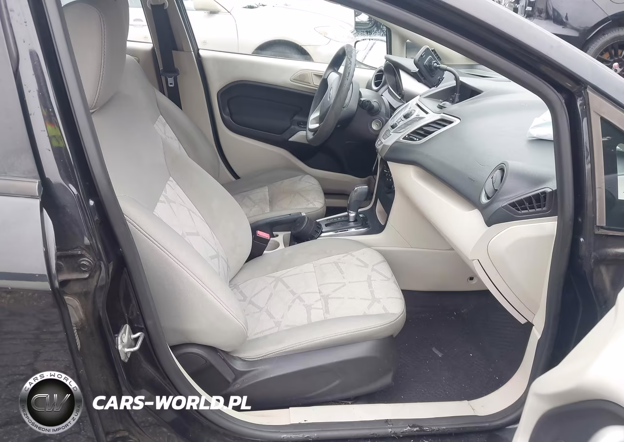 2011 Ford Fiesta Se VIN:3FADP4EJXBM174315 - 5