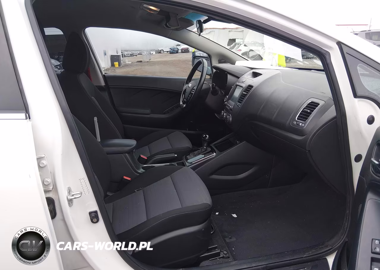 2017 Kia Forte S VIN:3KPFL4A75HE057558 - 5