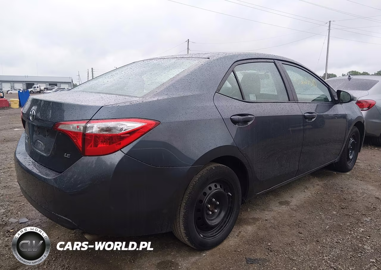 2015 Toyota Corolla Le VIN:2T1BURHEXFC360604 - 4