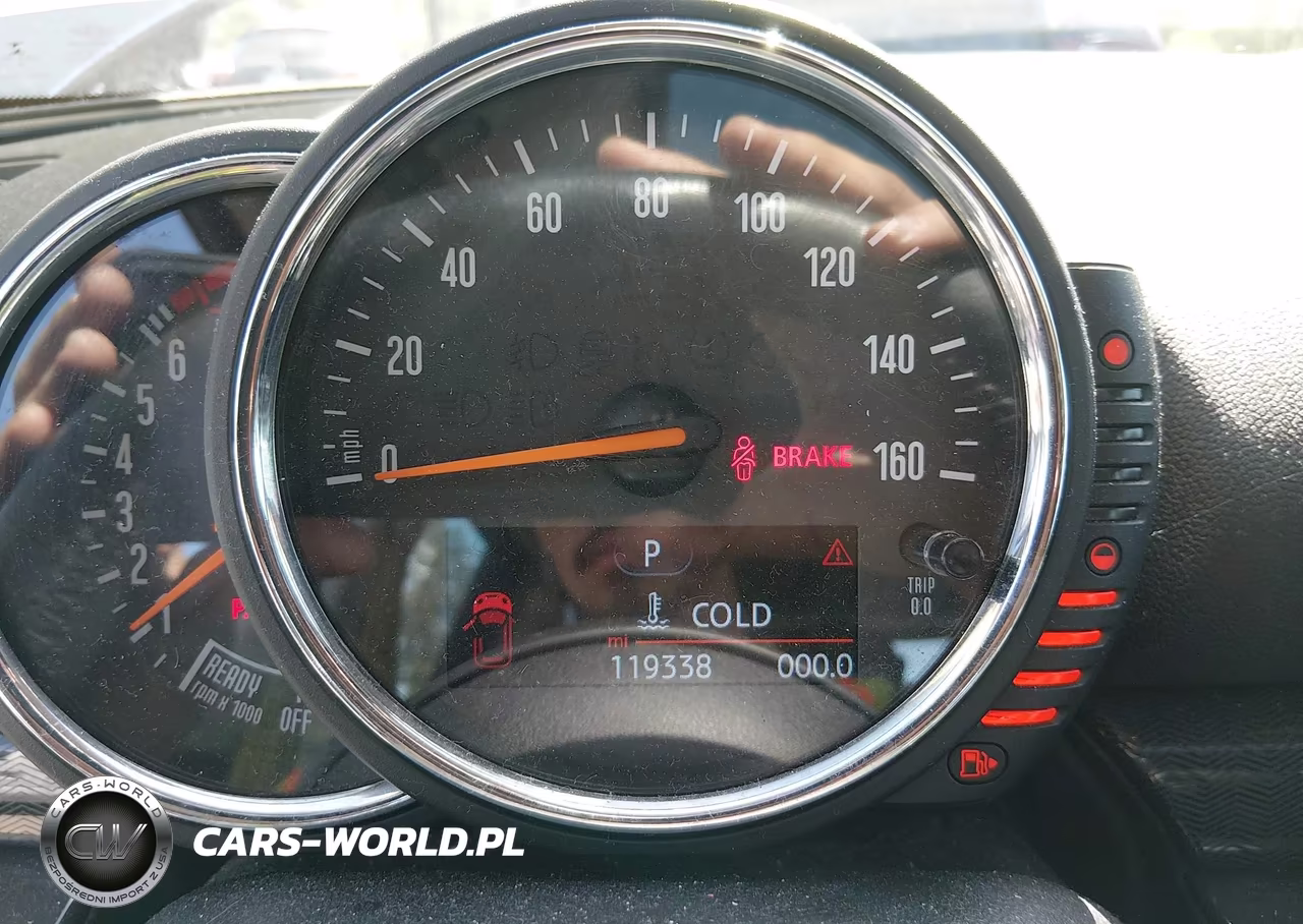 2016 Mini Clubman Cooper VIN:WMWLN5C56G2E30410 - 7