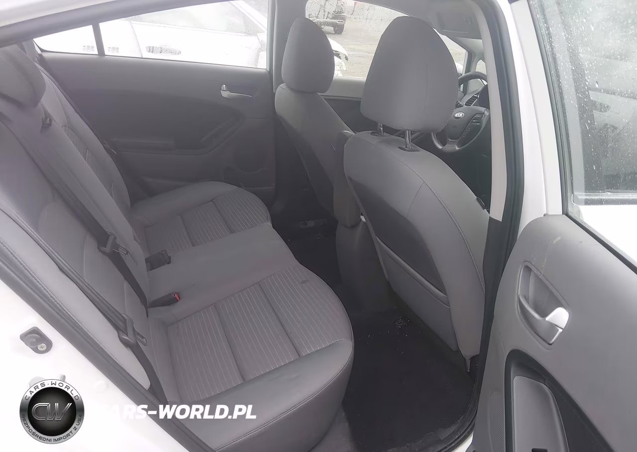 2018 Kia Forte Lx VIN:3KPFL4A72JE215764 - 8