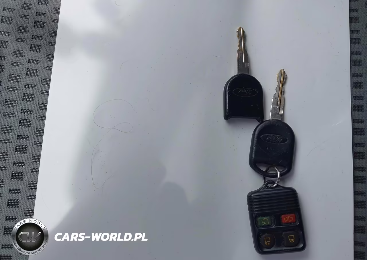 2007 Ford Focus S-Se-Ses VIN:1FAFP34N47W203239 - 11