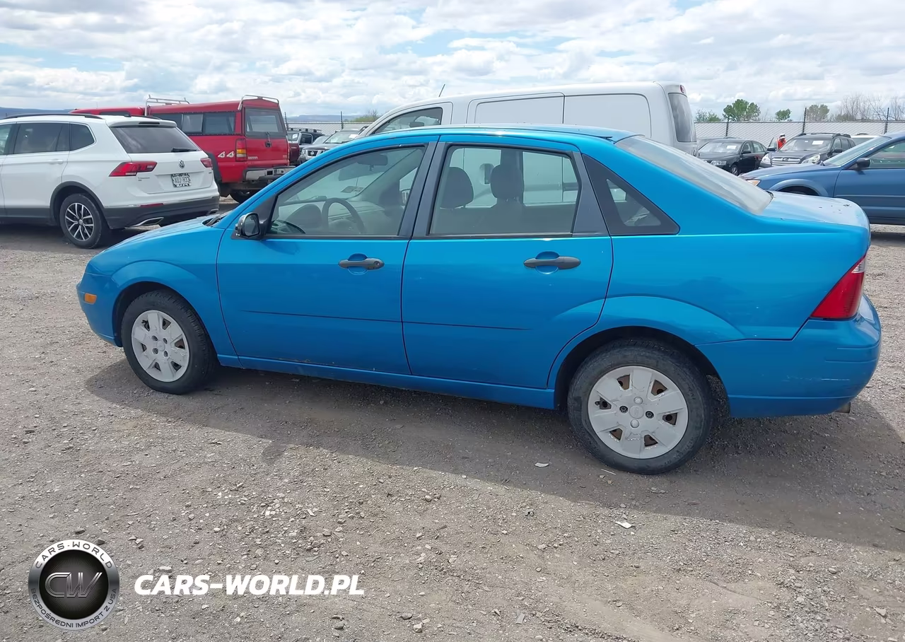 2007 Ford Focus S-Se-Ses VIN:1FAFP34N47W203239 - 3