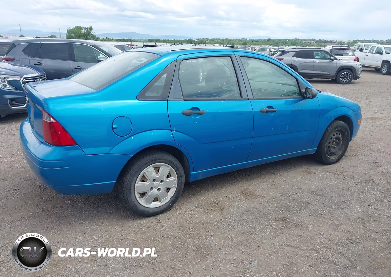 2007 Ford Focus S-Se-Ses VIN:1FAFP34N47W203239 - 4