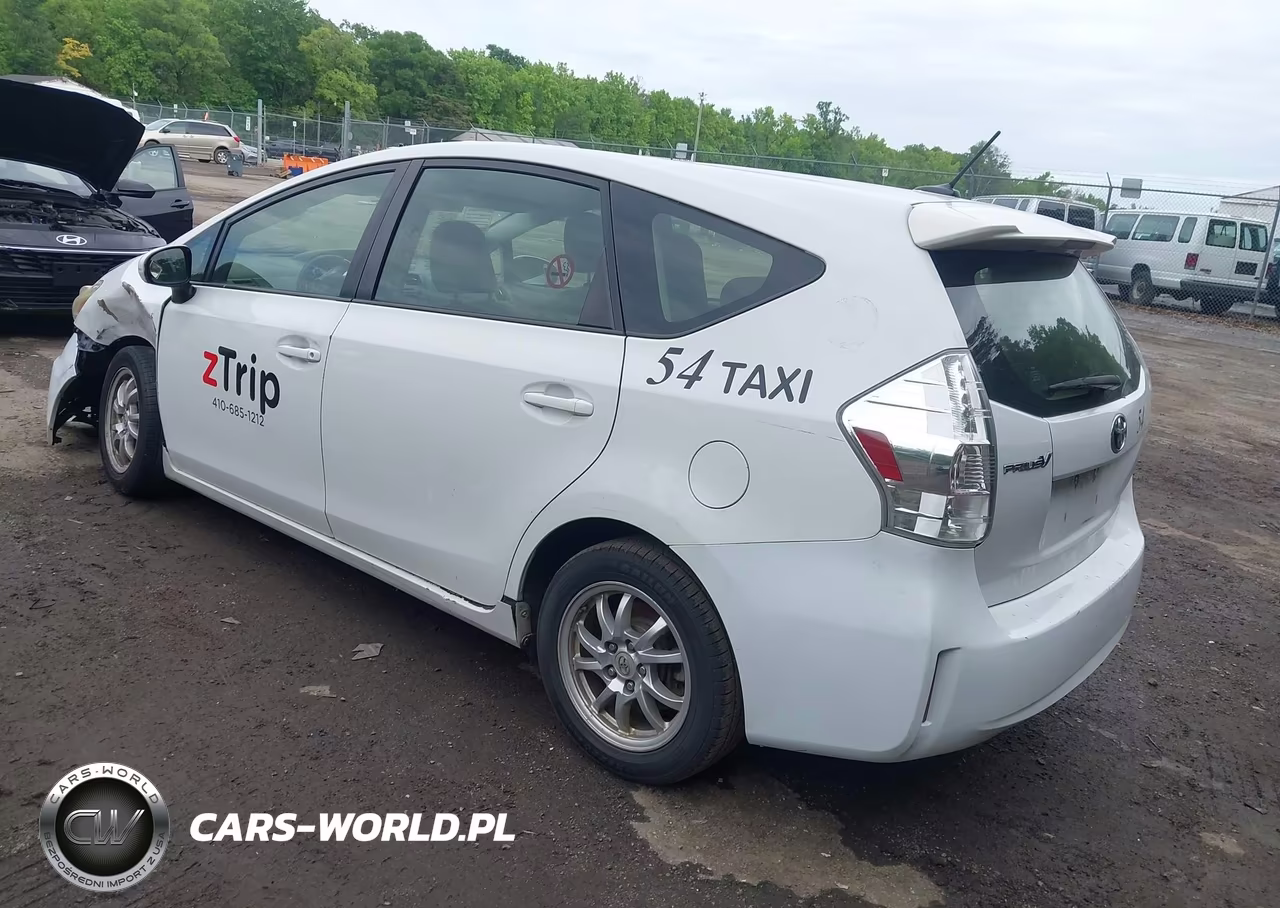 2014 Toyota Prius V Three VIN:JTDZN3EU7E3328933 - 3