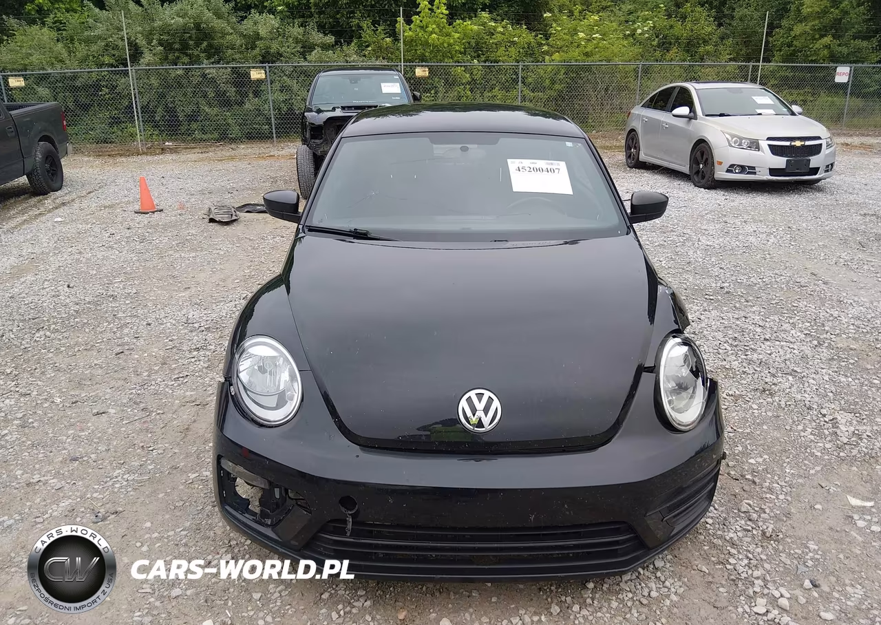 2018 Volkswagen Beetle 2.0T Coast-2.0T S VIN:3VWFD7AT8JM706564 - 12