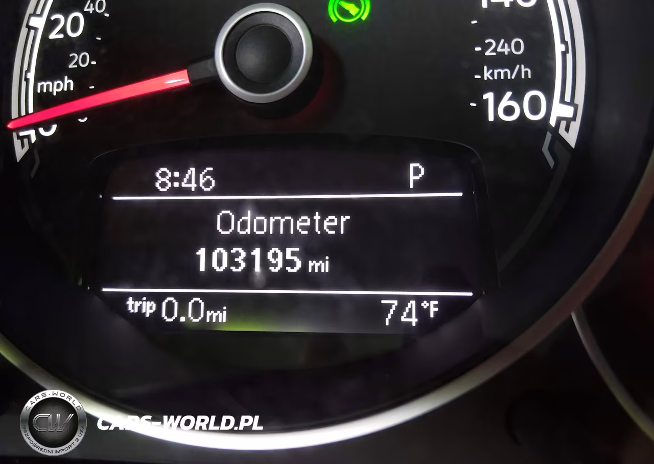 2018 Volkswagen Beetle 2.0T Coast-2.0T S VIN:3VWFD7AT8JM706564 - 15