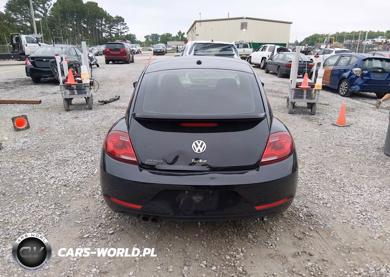 2018 Volkswagen Beetle 2.0T Coast-2.0T S VIN:3VWFD7AT8JM706564 - 16