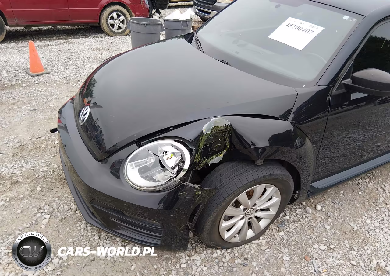 2018 Volkswagen Beetle 2.0T Coast-2.0T S VIN:3VWFD7AT8JM706564 - 6