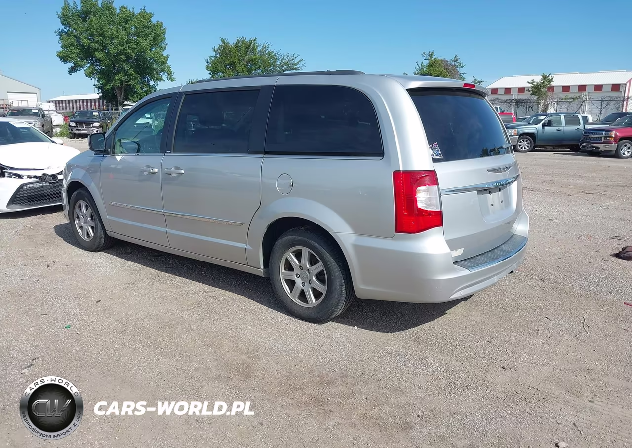 2011 Chrysler Town & Country Touring VIN:2A4RR5DG4BR637011 - 3