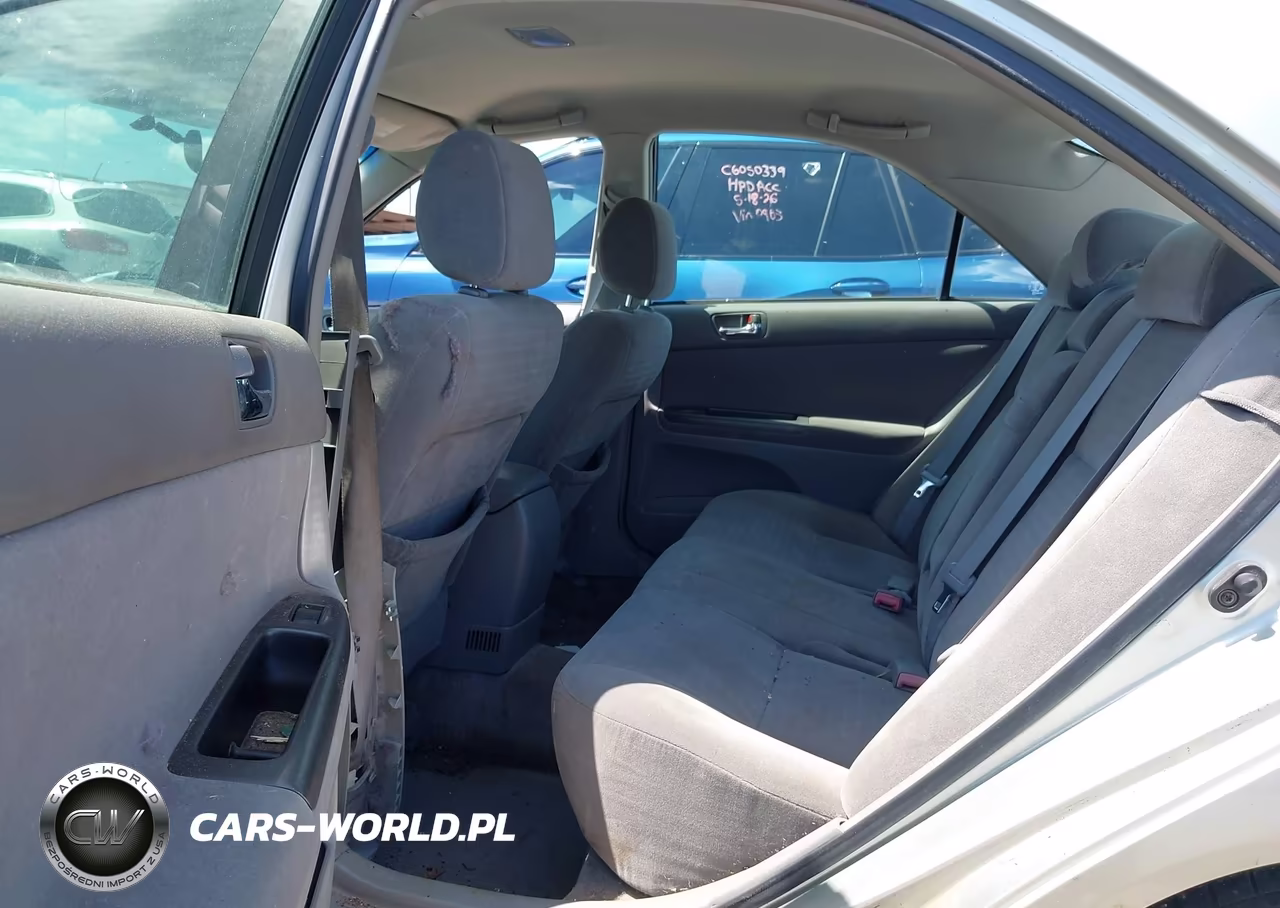 2005 Toyota Camry Le VIN:JTDBE32K053032267 - 8