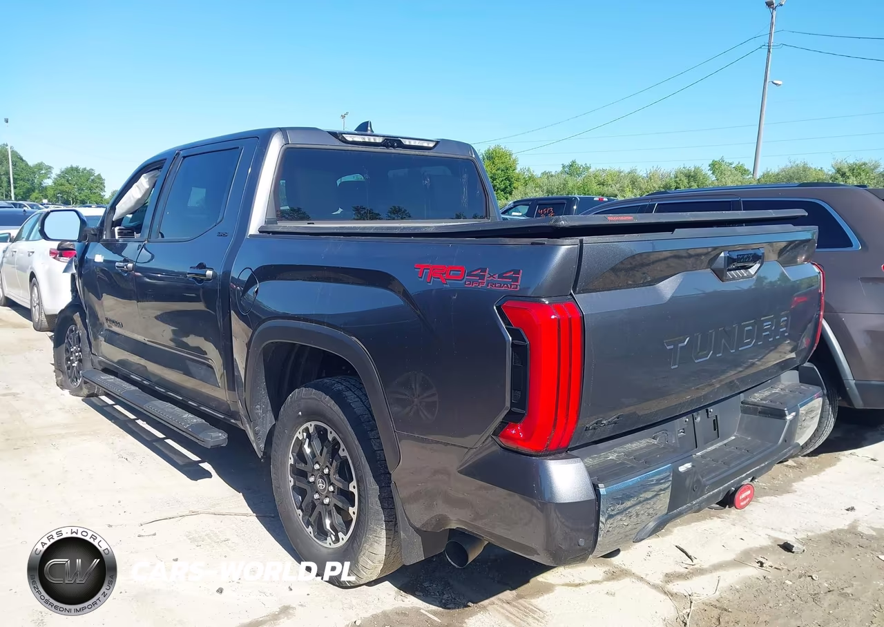 2025 Toyota Tundra Sr5 VIN:5TFLA5DB5SX251318 - 3