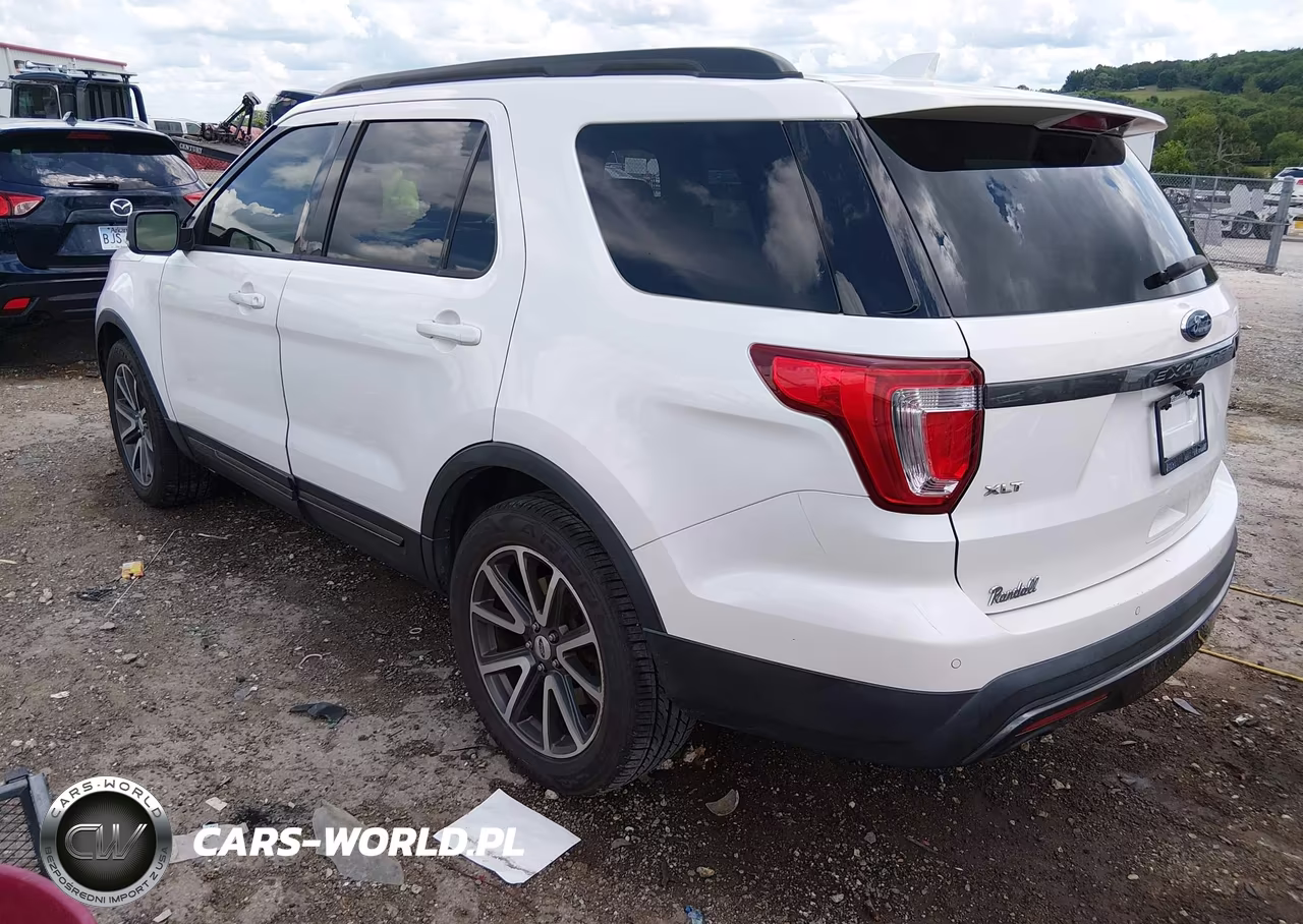 2017 Ford Explorer Xlt VIN:1FM5K7D87HGD49163 - 3