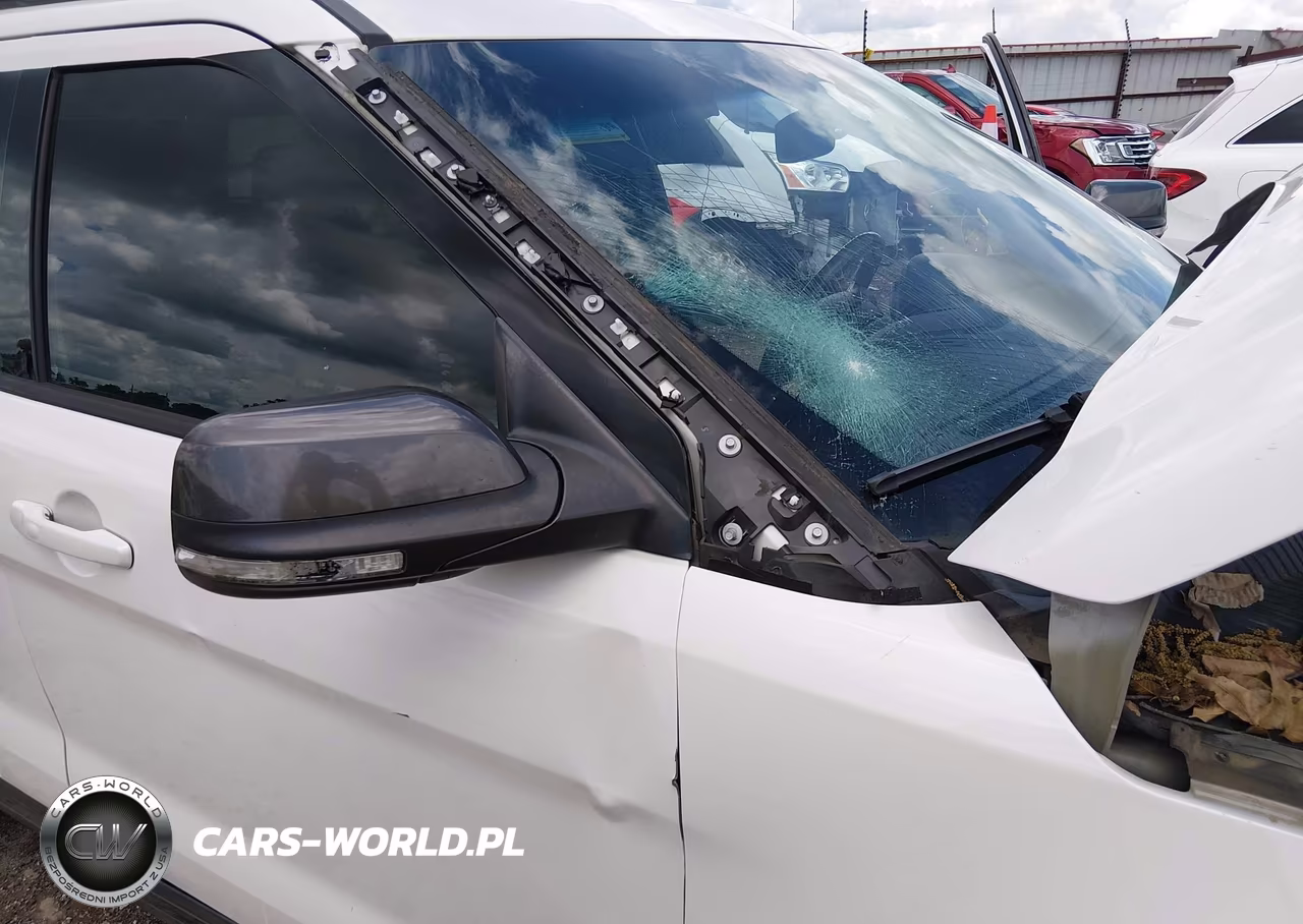 2017 Ford Explorer Xlt VIN:1FM5K7D87HGD49163 - 6
