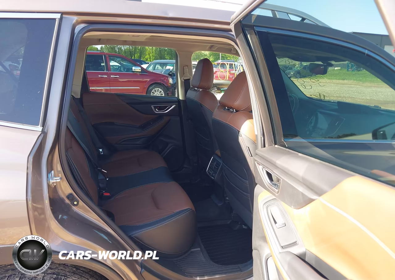 2023 Subaru Forester Touring VIN:JF2SKARCXPH503649 - 8