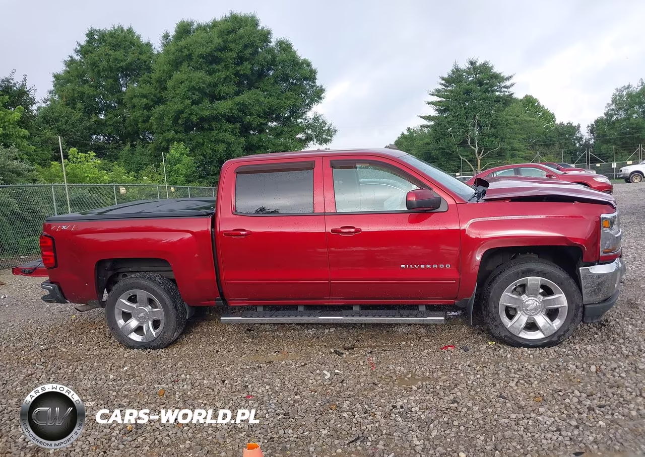 2018 Chevrolet Silverado 1500 1Lt VIN:3GCUKRER0JG414626 - 13