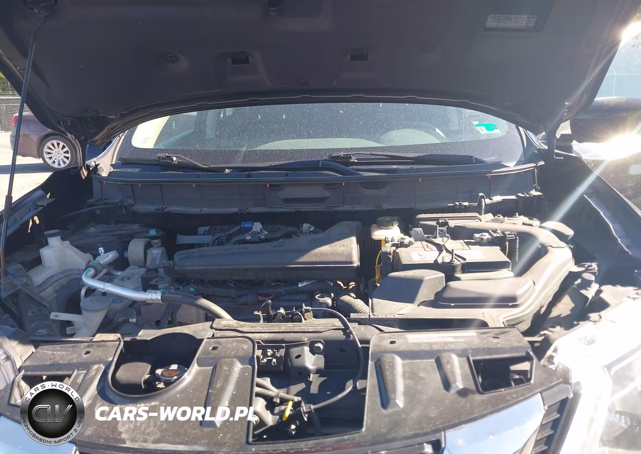 2017 Nissan Rogue S VIN:KNMAT2MV5HP529752 - 10