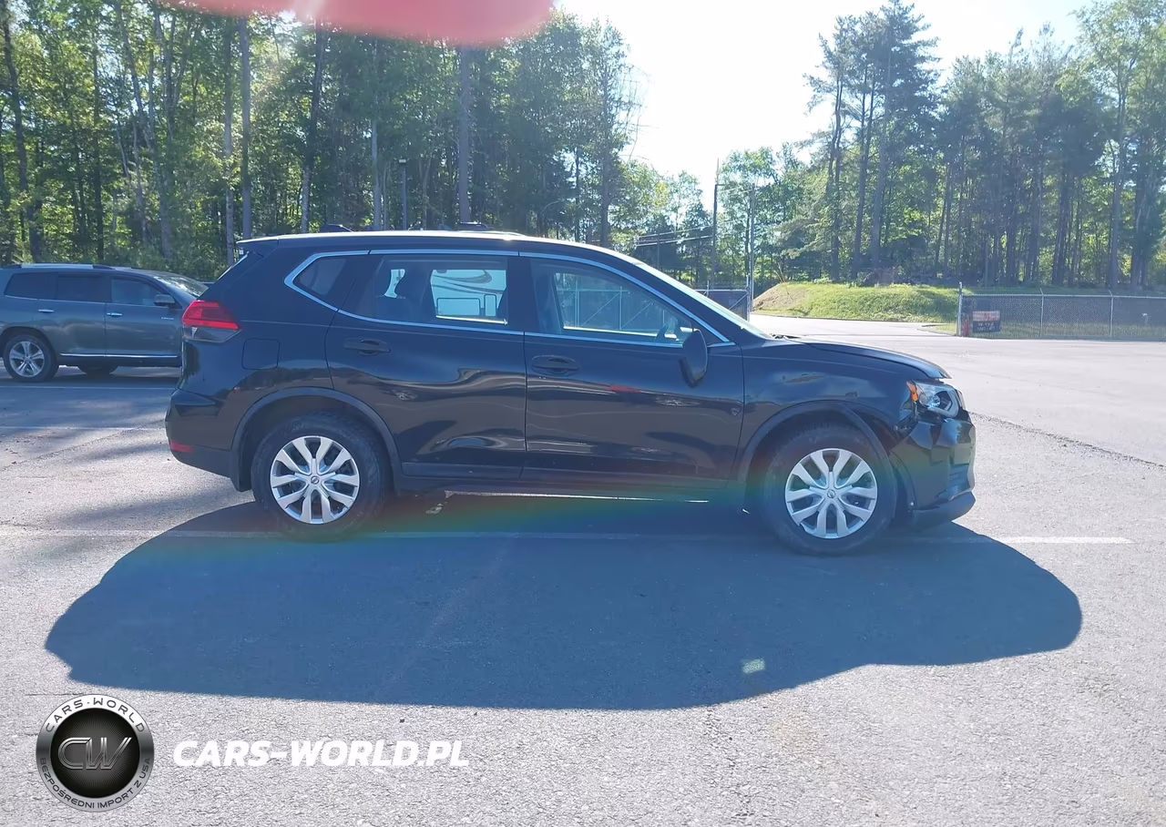 2017 Nissan Rogue S VIN:KNMAT2MV5HP529752 - 13