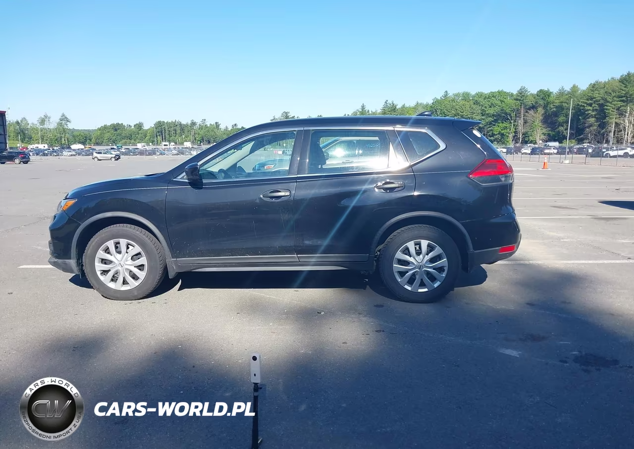2017 Nissan Rogue S VIN:KNMAT2MV5HP529752 - 14