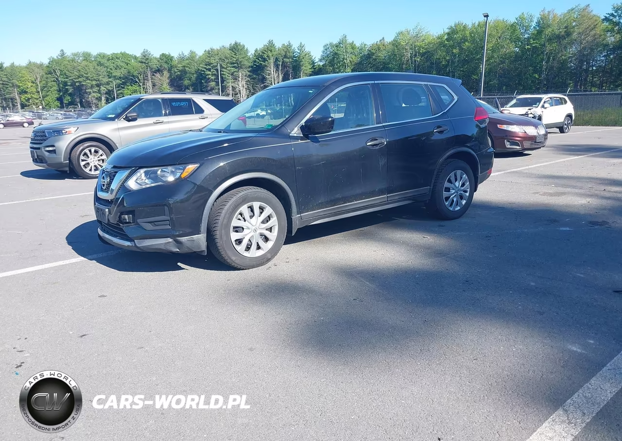 2017 Nissan Rogue S VIN:KNMAT2MV5HP529752 - 2
