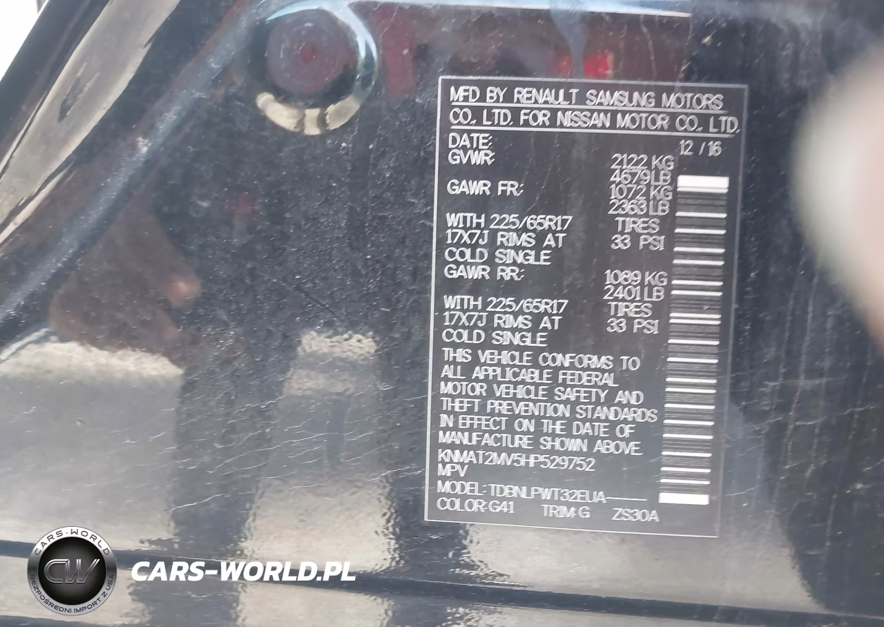 2017 Nissan Rogue S VIN:KNMAT2MV5HP529752 - 9