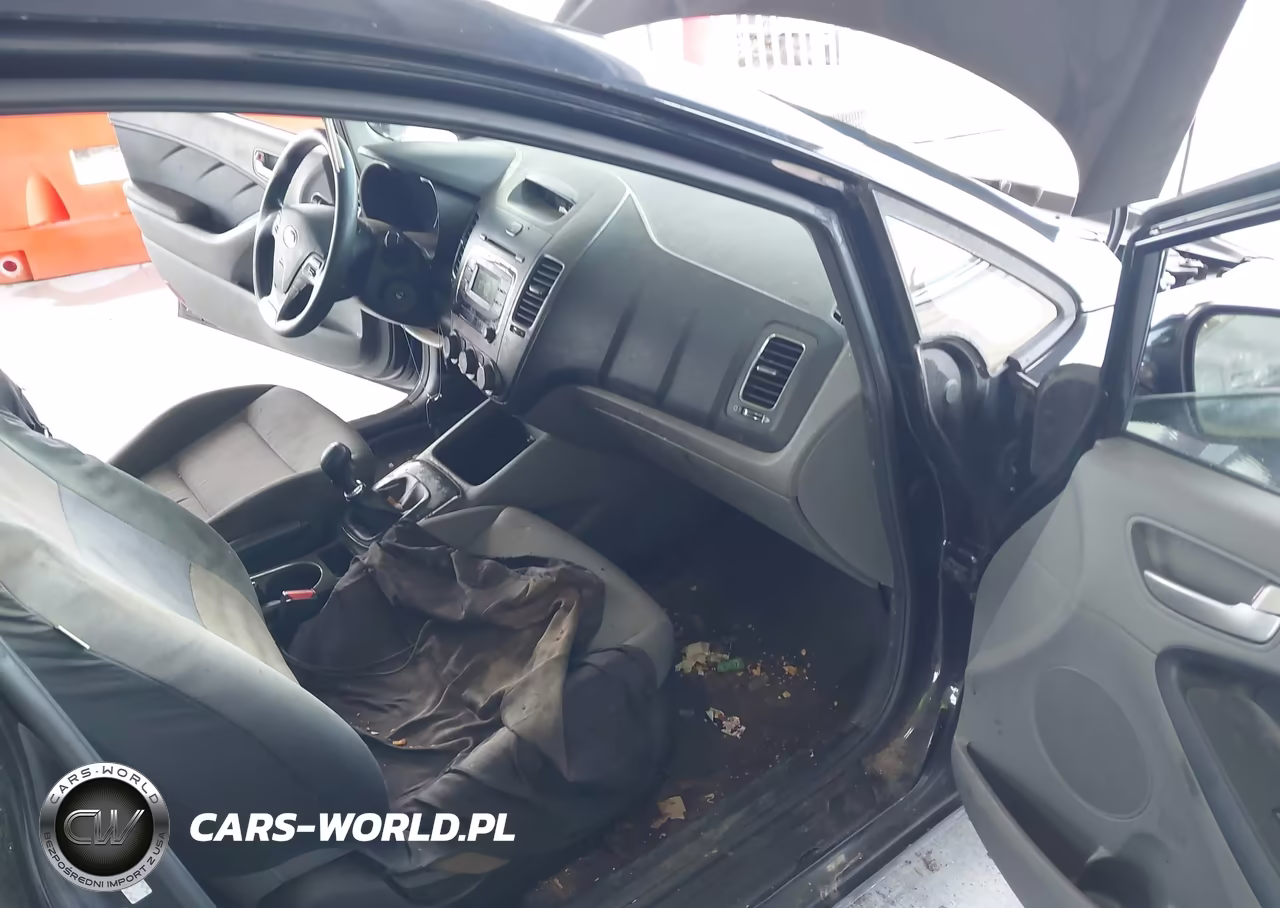 2017 Kia Forte Lx VIN:3KPFK4A75HE048569 - 5
