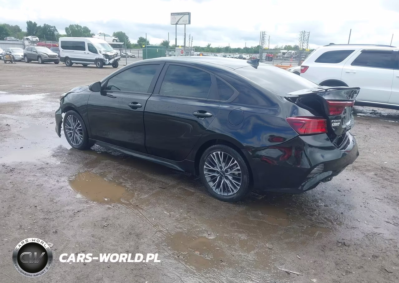 2023 Kia Forte Gt-Line VIN:3KPF54AD7PE614162 - 3