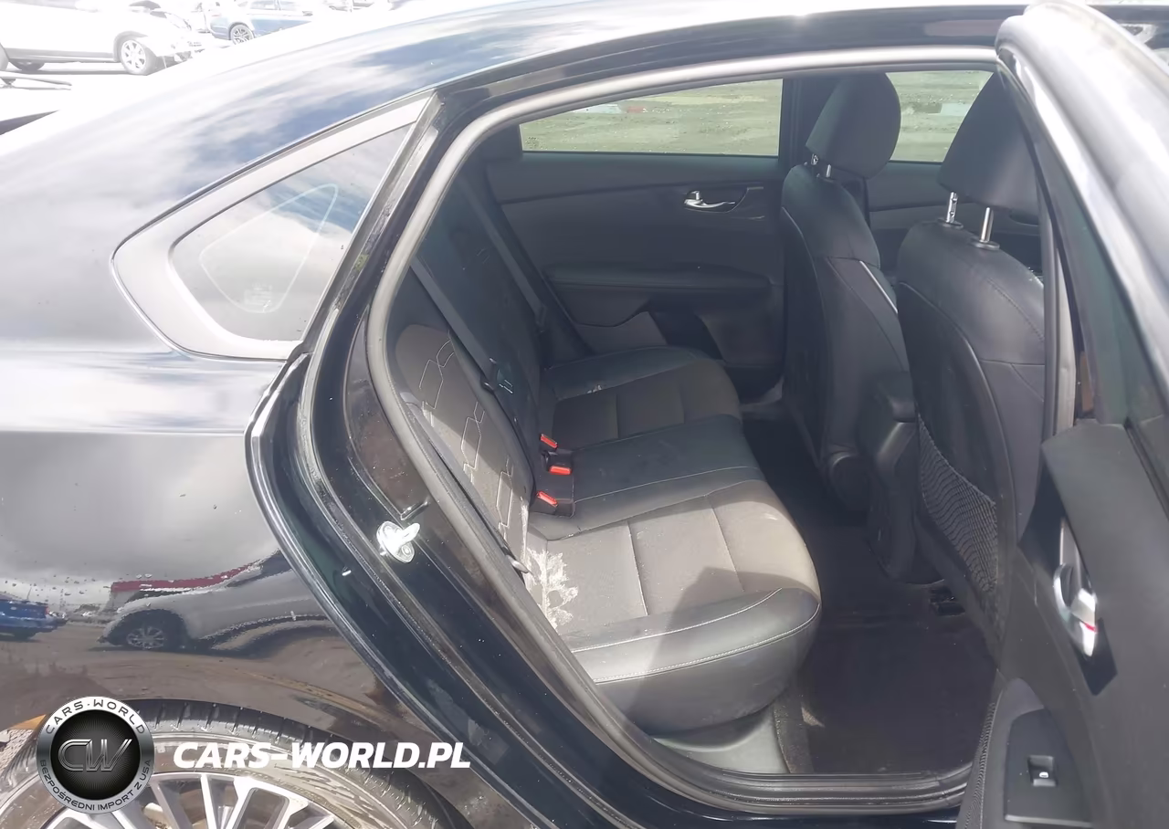 2023 Kia Forte Gt-Line VIN:3KPF54AD7PE614162 - 8