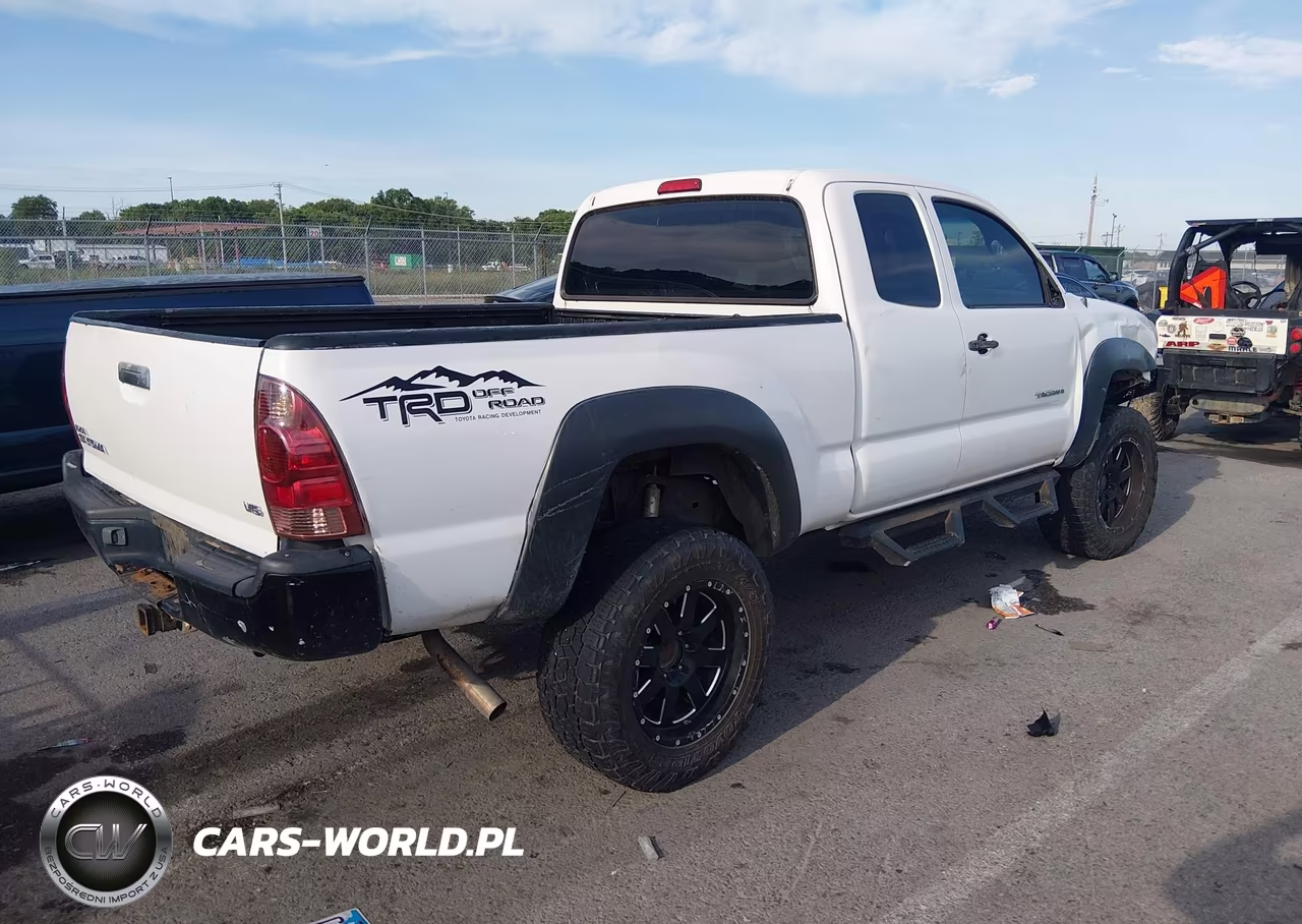 2007 Toyota Tacoma Base V6 VIN:5TEUU42N67Z460957 - 4