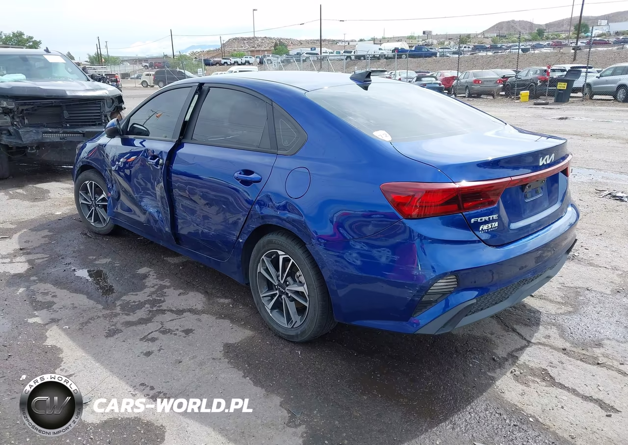2024 Kia Forte Lxs VIN:3KPF24AD4RE698744 - 3