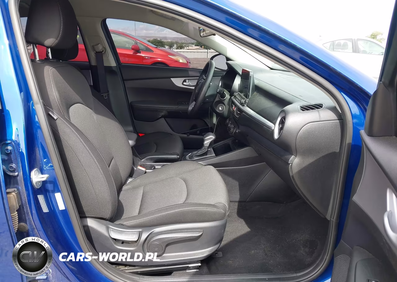 2024 Kia Forte Lxs VIN:3KPF24AD4RE698744 - 5