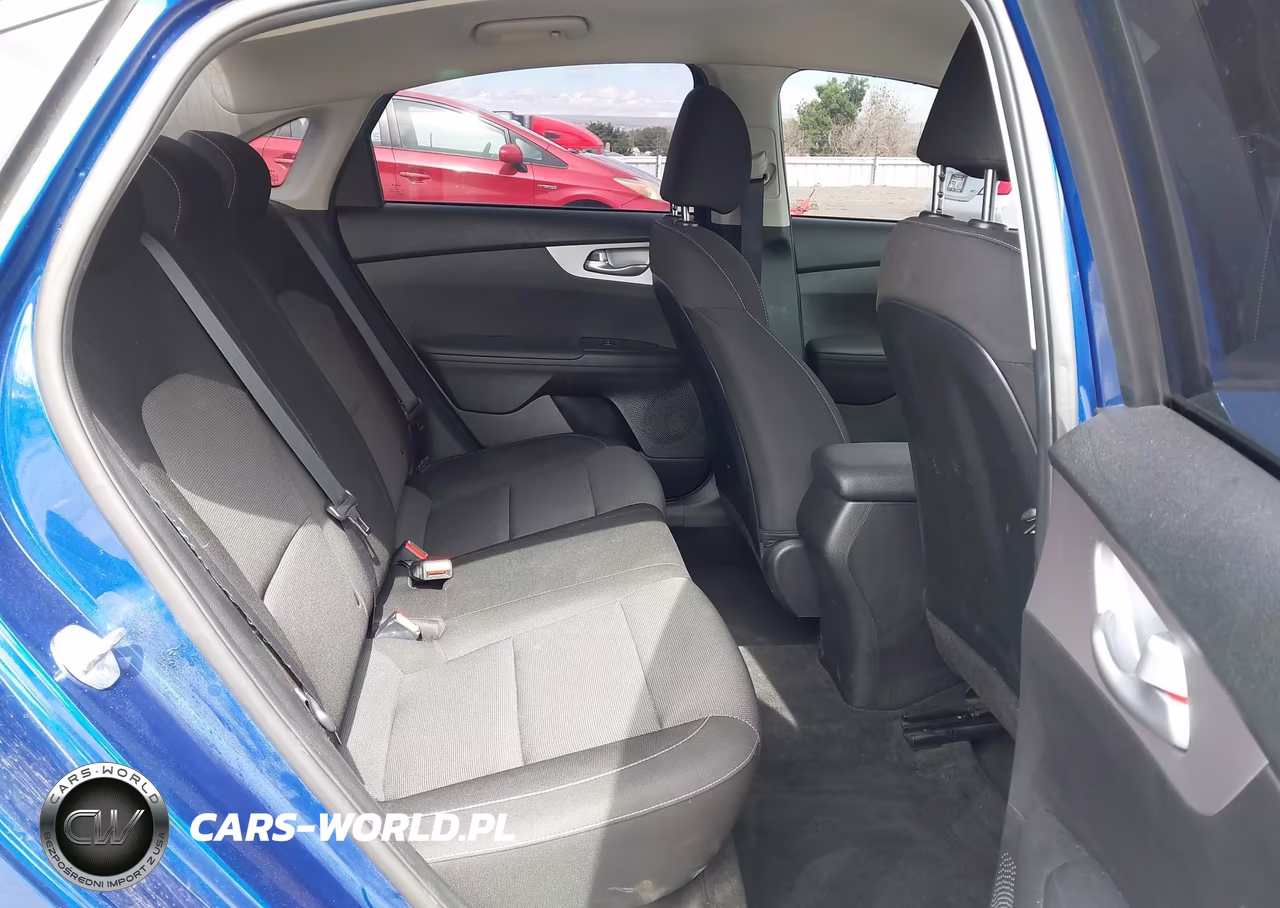 2024 Kia Forte Lxs VIN:3KPF24AD4RE698744 - 8