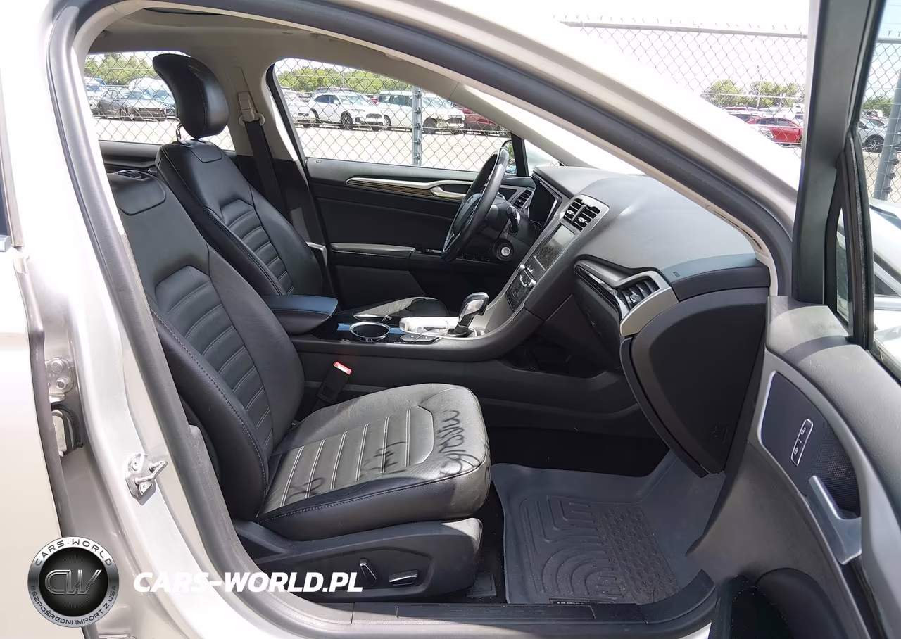 2013 Ford Fusion Energi Se Luxury VIN:3FA6P0PU4DR365646 - 5