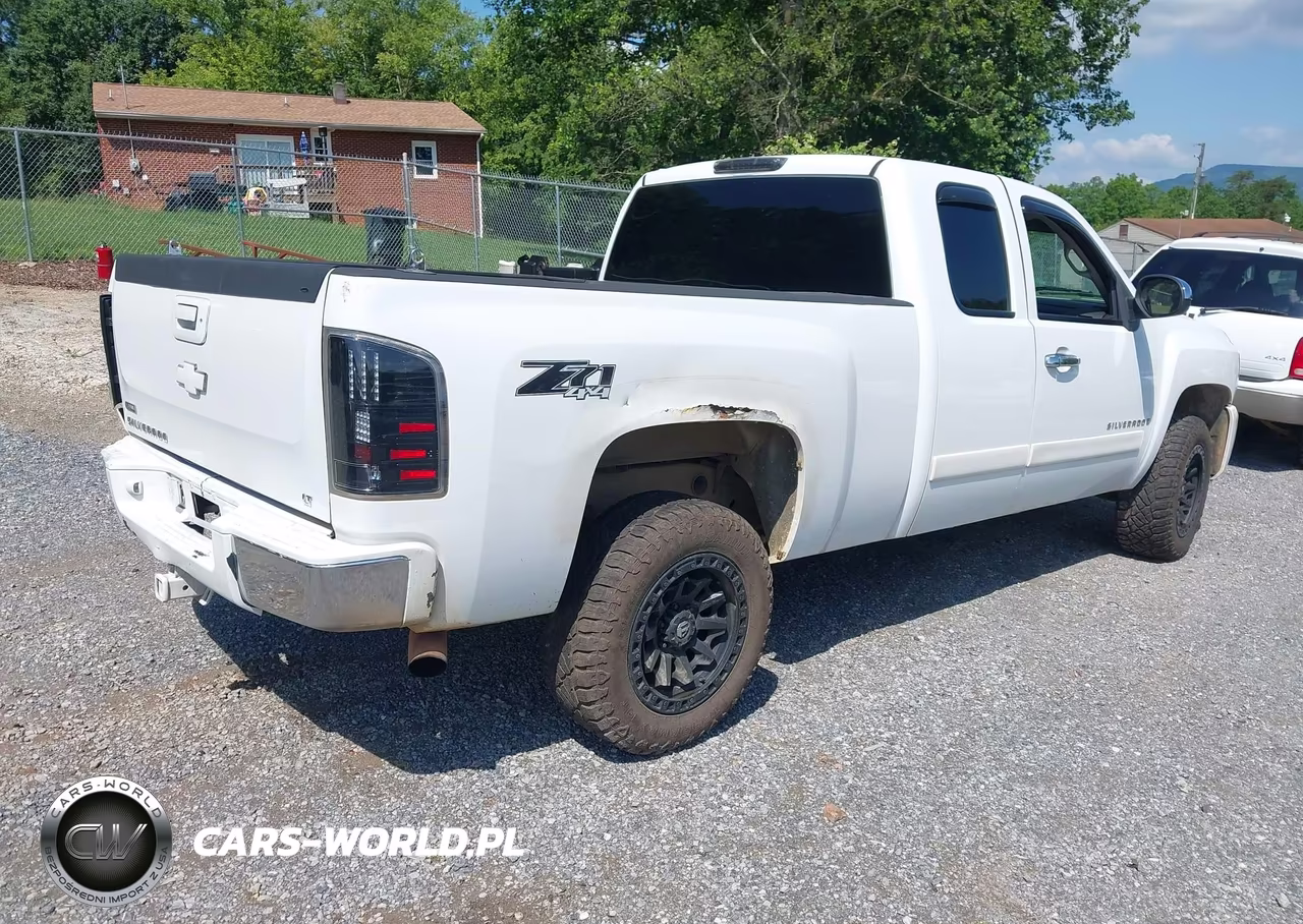 2007 Chevrolet Silverado 1500 Lt1 VIN:1GCEK19007E500830 - 4