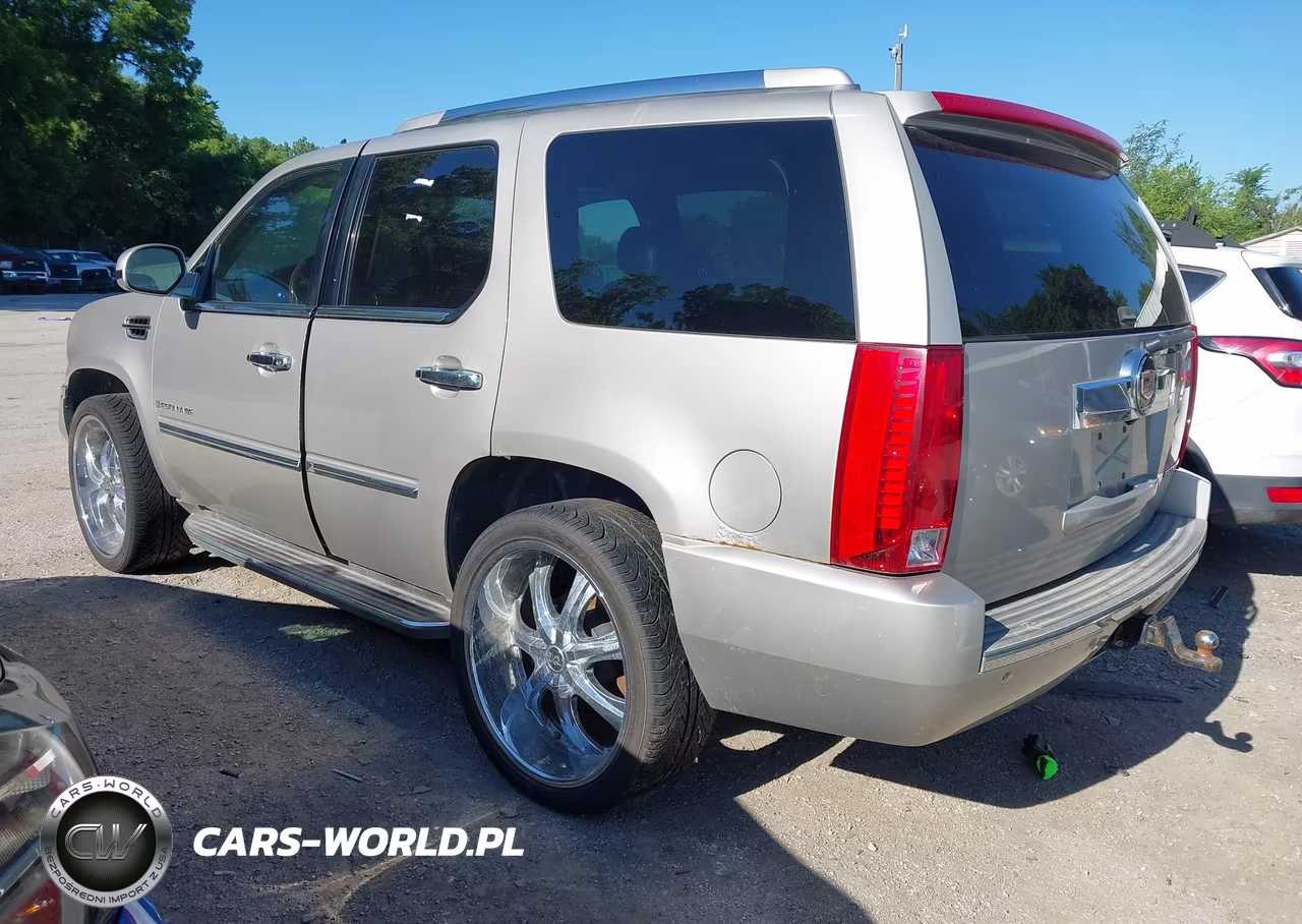 2008 Cadillac Escalade Standard VIN:1GYFK63898R216326 - 3