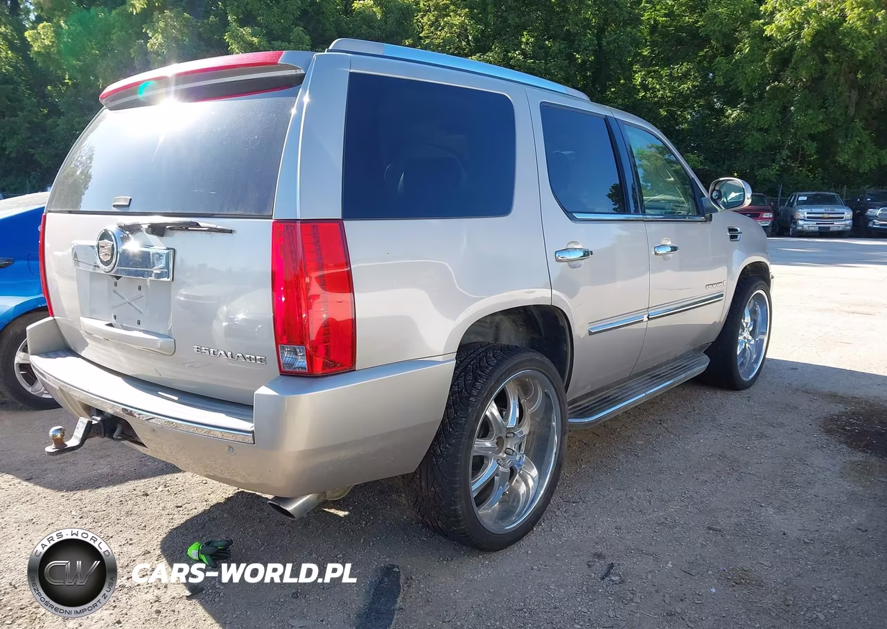 2008 Cadillac Escalade Standard VIN:1GYFK63898R216326 - 4