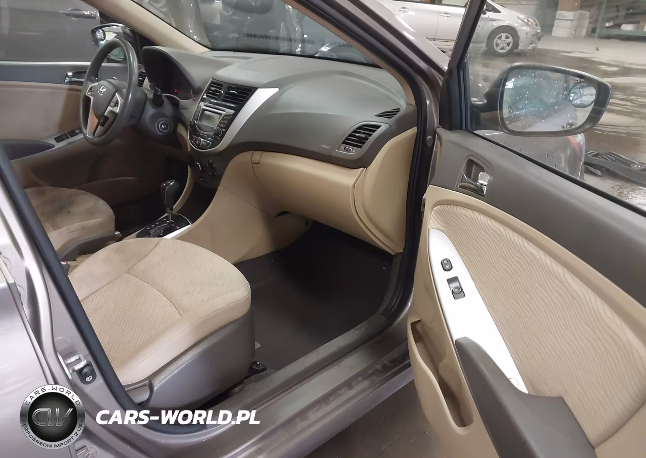 2012 Hyundai Accent Gls VIN:KMHCU4AE5CU211934 - 5