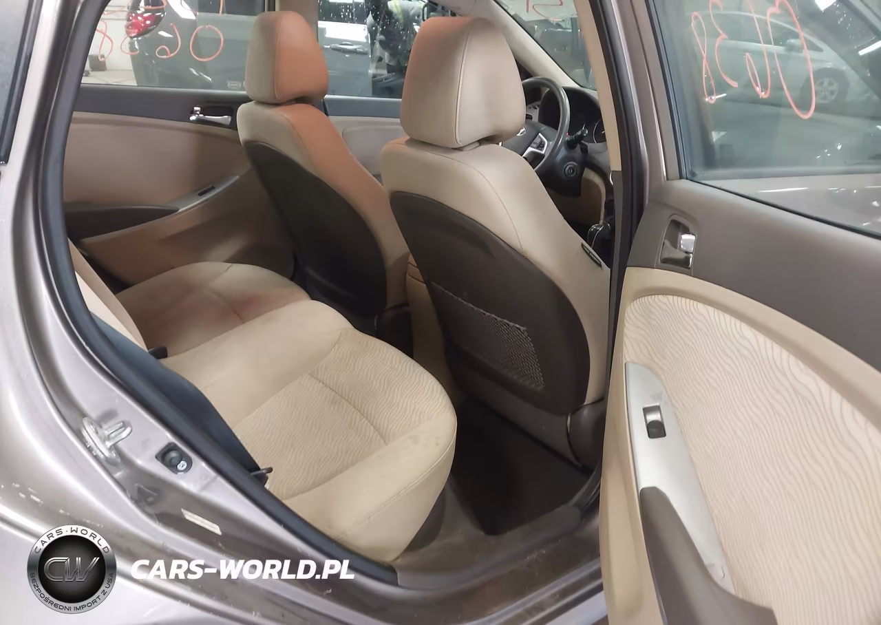 2012 Hyundai Accent Gls VIN:KMHCU4AE5CU211934 - 8