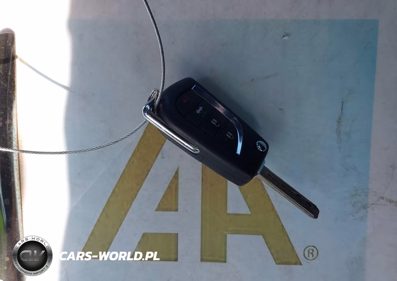 2023 Toyota Corolla Le VIN:JTDB4MEEXPJ005428 - 11