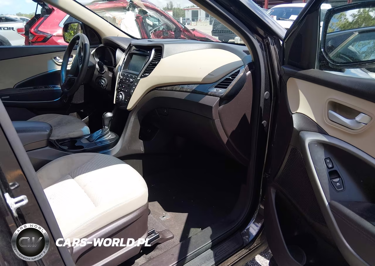 2017 Hyundai Santa Fe Se VIN:KM8SM4HF9HU195318 - 5