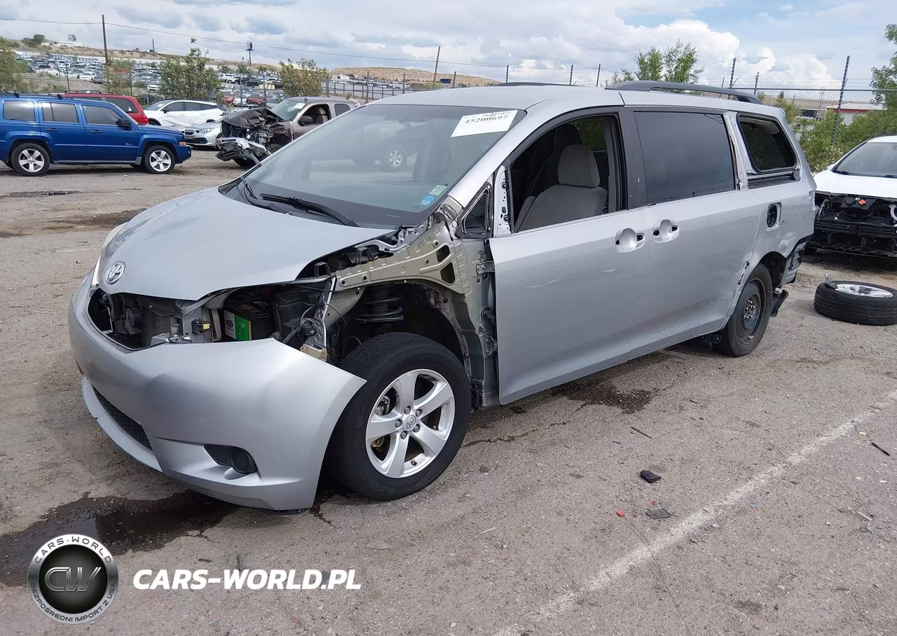 2015 Toyota Sienna Le 8 Passenger VIN:5TDKK3DC3FS634840 - 2