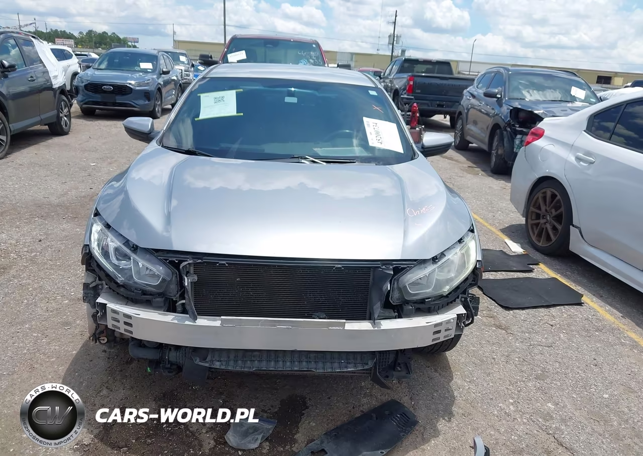 2018 Honda Civic Sport VIN:SHHFK7H46JU240952 - 13